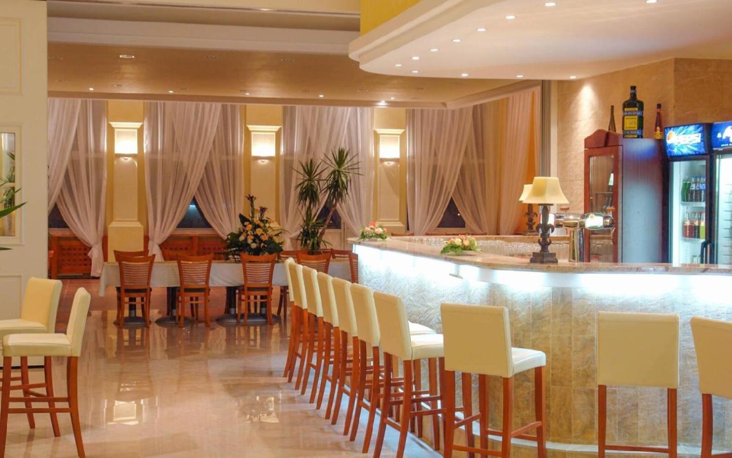 Hotel Bila Ruze ปีเซค ภายนอก รูปภาพ