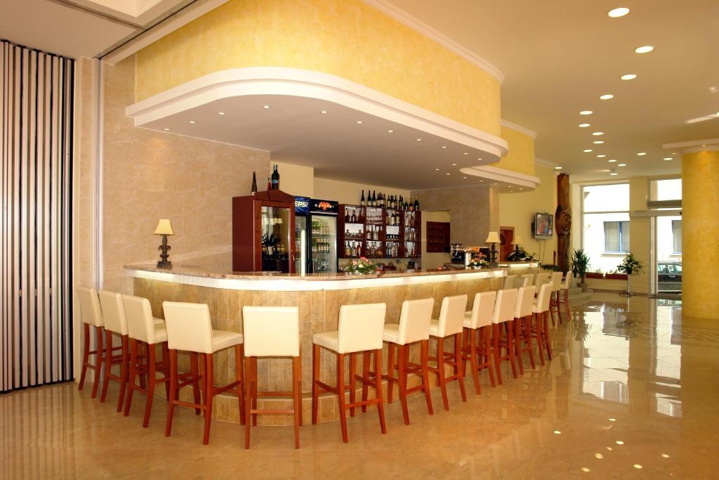 Hotel Bila Ruze ปีเซค ภายนอก รูปภาพ